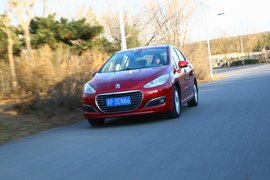 2011款标致308试驾实拍