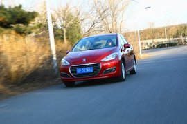 2011款标致308试驾实拍