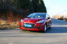 2011款标致308试驾实拍