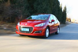 2011款标致308试驾实拍