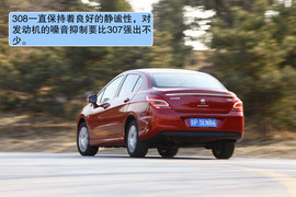 2011款标致308试驾实拍