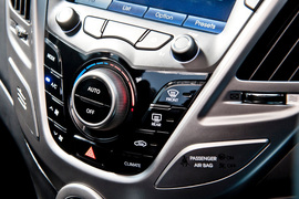 2012款现代飞思Veloster
