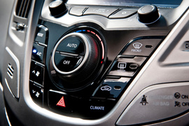 2012款现代飞思Veloster