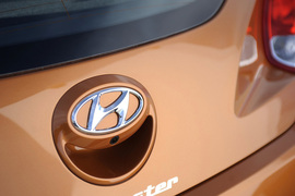 2012款现代飞思Veloster