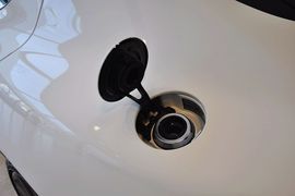 2010款阿斯顿马丁Rapide