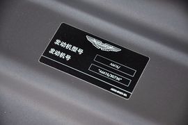 2010款阿斯顿马丁Rapide