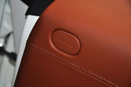 2010款阿斯顿马丁Rapide