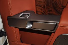 2010款阿斯顿马丁Rapide