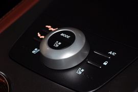 2010款阿斯顿马丁Rapide