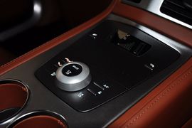 2010款阿斯顿马丁Rapide