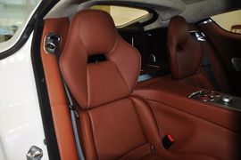 2010款阿斯顿马丁Rapide