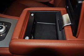 2010款阿斯顿马丁Rapide