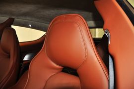 2010款阿斯顿马丁Rapide