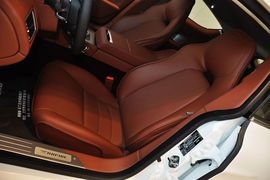 2010款阿斯顿马丁Rapide