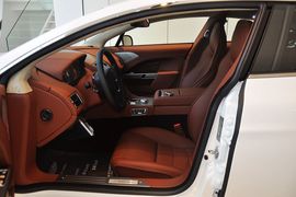 2010款阿斯顿马丁Rapide