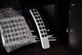 2010款阿斯顿马丁Rapide