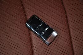 2010款阿斯顿马丁Rapide