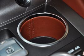 2010款阿斯顿马丁Rapide