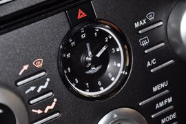 2010款阿斯顿马丁Rapide