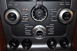 2010款阿斯顿马丁Rapide