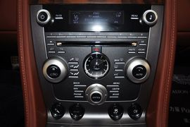 2010款阿斯顿马丁Rapide