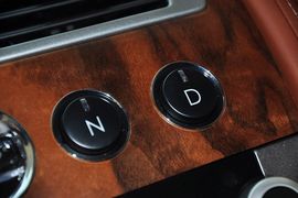 2010款阿斯顿马丁Rapide