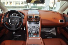 2010款阿斯顿马丁Rapide