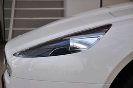 2010款阿斯顿马丁Rapide