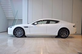 2010款阿斯顿马丁Rapide