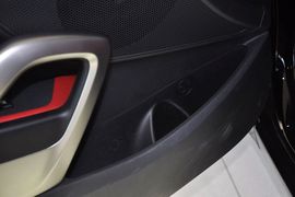 2012款现代飞思Veloster