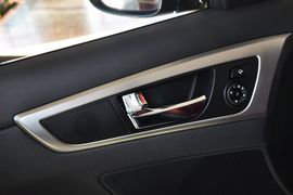 2012款现代飞思Veloster