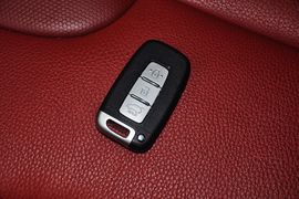2012款现代飞思Veloster