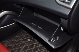 2012款现代飞思Veloster
