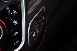 2012款现代飞思Veloster