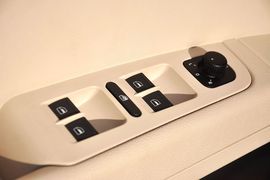2012款斯柯达昊锐1.8TSI手自一体贵雅版