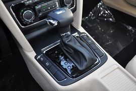 2012款斯柯达昊锐1.8TSI手自一体贵雅版