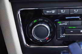 2012款斯柯达昊锐1.8TSI手自一体贵雅版