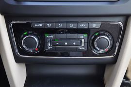 2012款斯柯达昊锐1.8TSI手自一体贵雅版