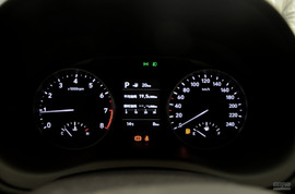 2017款全新悦动内饰