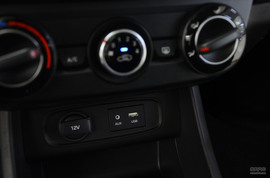 2017款全新悦动内饰