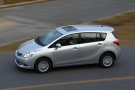 2012款丰田逸致1.8L