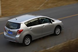 2012款丰田逸致1.8L