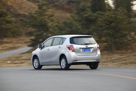 2012款丰田逸致1.8L