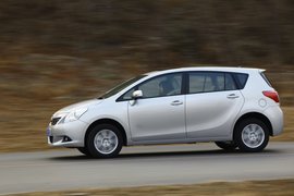 2012款丰田逸致1.8L