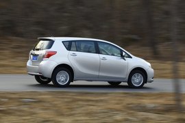 2012款丰田逸致1.8L