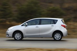 2012款丰田逸致1.8L