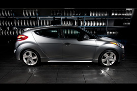 2013款现代飞思Veloster