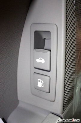 09款欧菲莱斯实拍