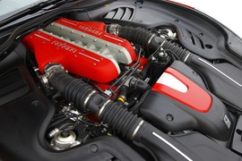 2012款法拉利FF冰雪试驾实拍