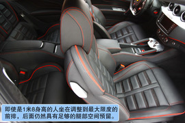 2012款法拉利FF冰雪试驾实拍